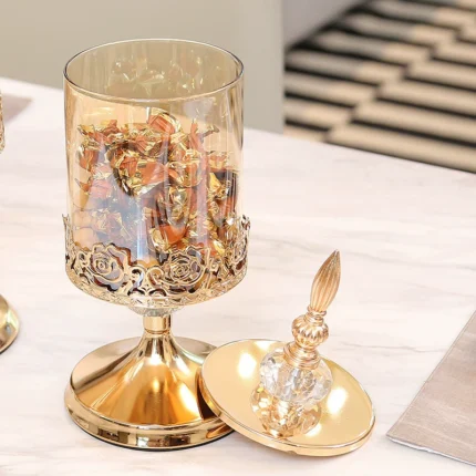 Light luxury crystal glass storage jar with lid, European American living room coffee table, lace candy jar, storage ornament