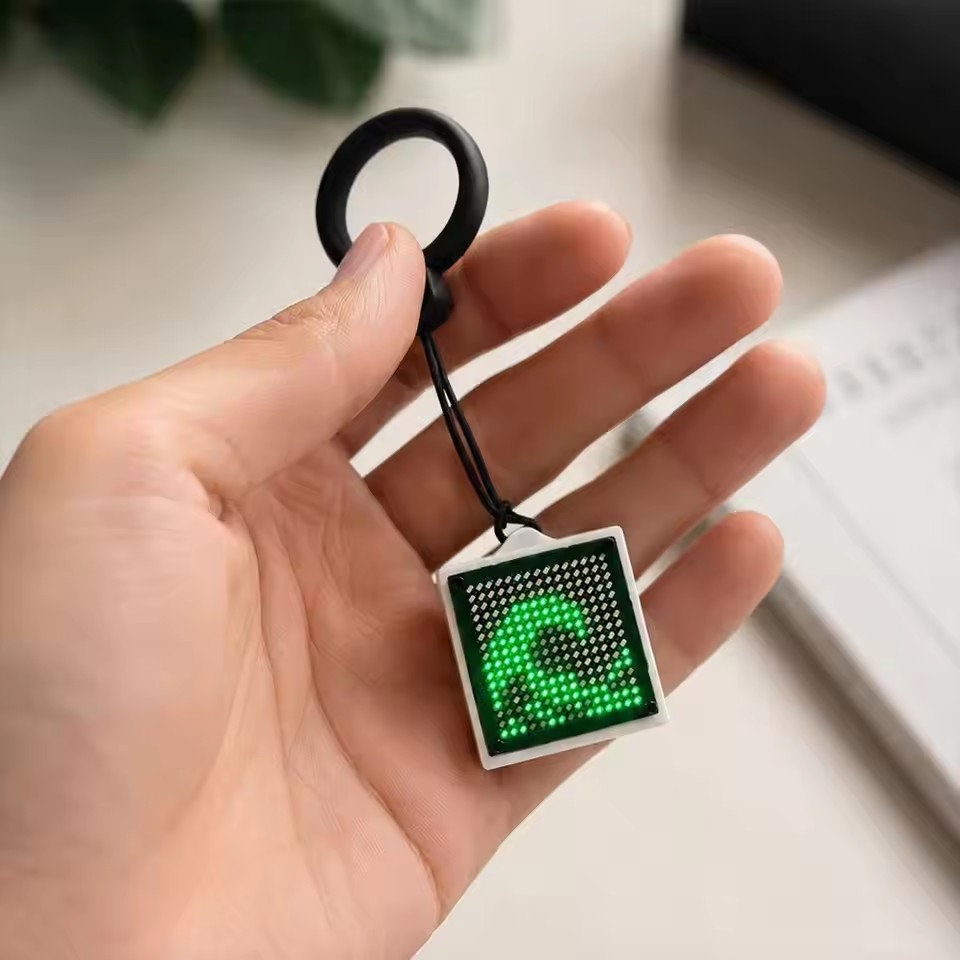 Mini LED Dynamic Fluid Simulation Light Pendant – Cyber Flow Fidget Toy