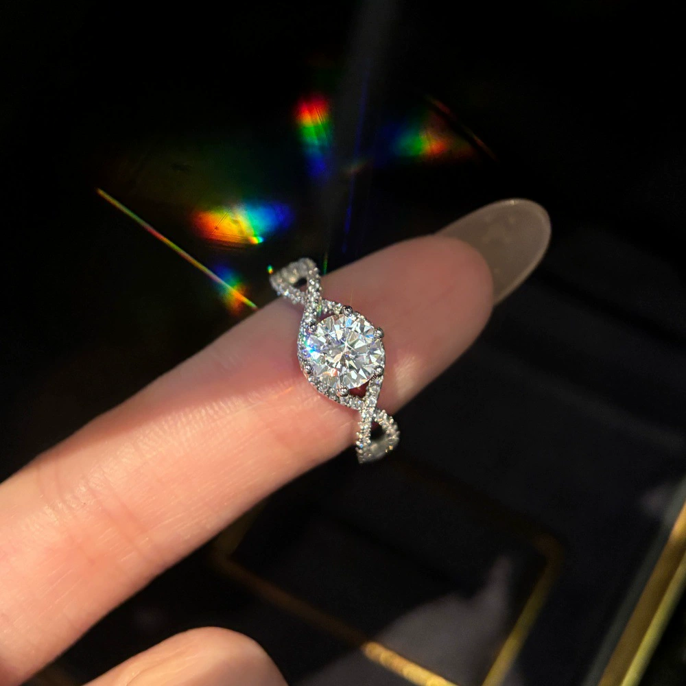 Women’s 1CT Round Twisted Engagement Ring