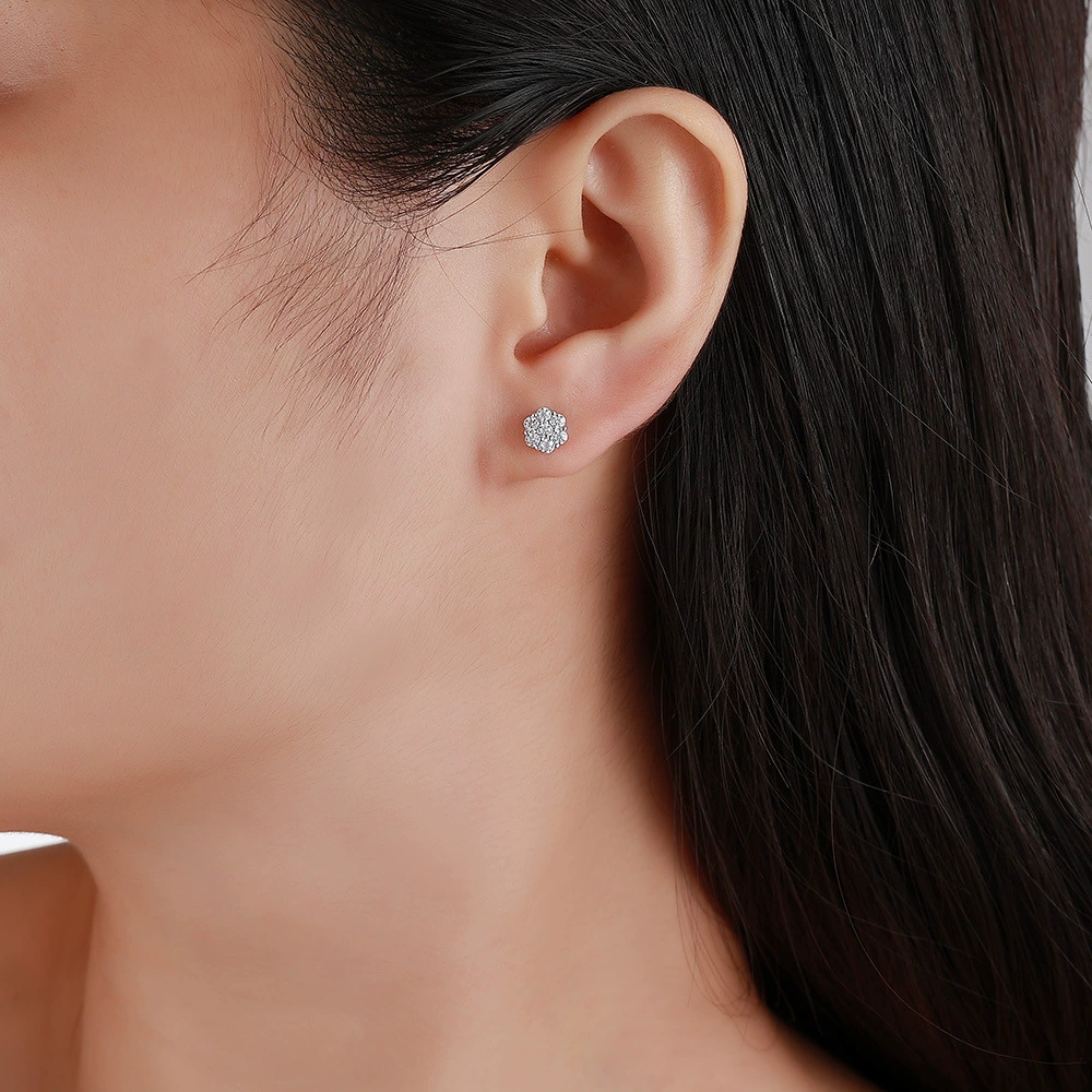1.4CT Flower Moissanite Stud Earrings