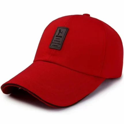 A versatile men’s cotton baseball cap combining breathable comfort, casual styling and practical sun coverage for everyday outdoor wear.