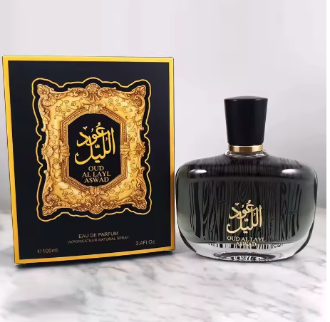 A sophisticated men’s oud fragrance combining musk, cedarwood and woody notes for a warm, long-lasting and elegant scent.