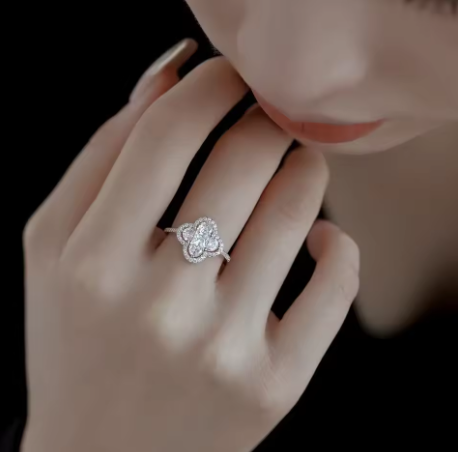 Women’s Four-Leaf Clover Cubic Zirconia Ring