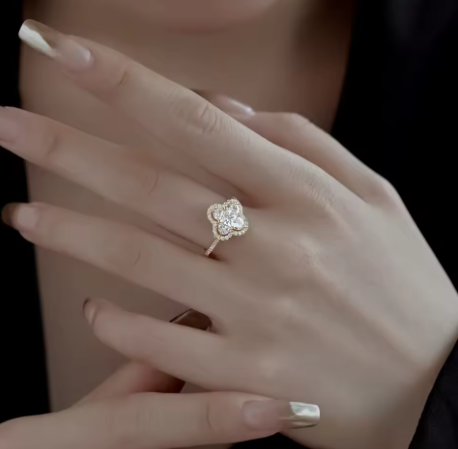 Women’s Four-Leaf Clover Cubic Zirconia Ring