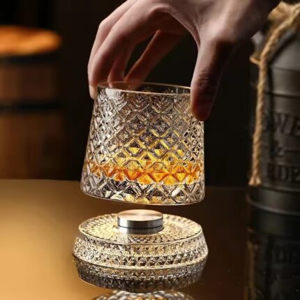 360° Rotating Crystal Whisky Glass