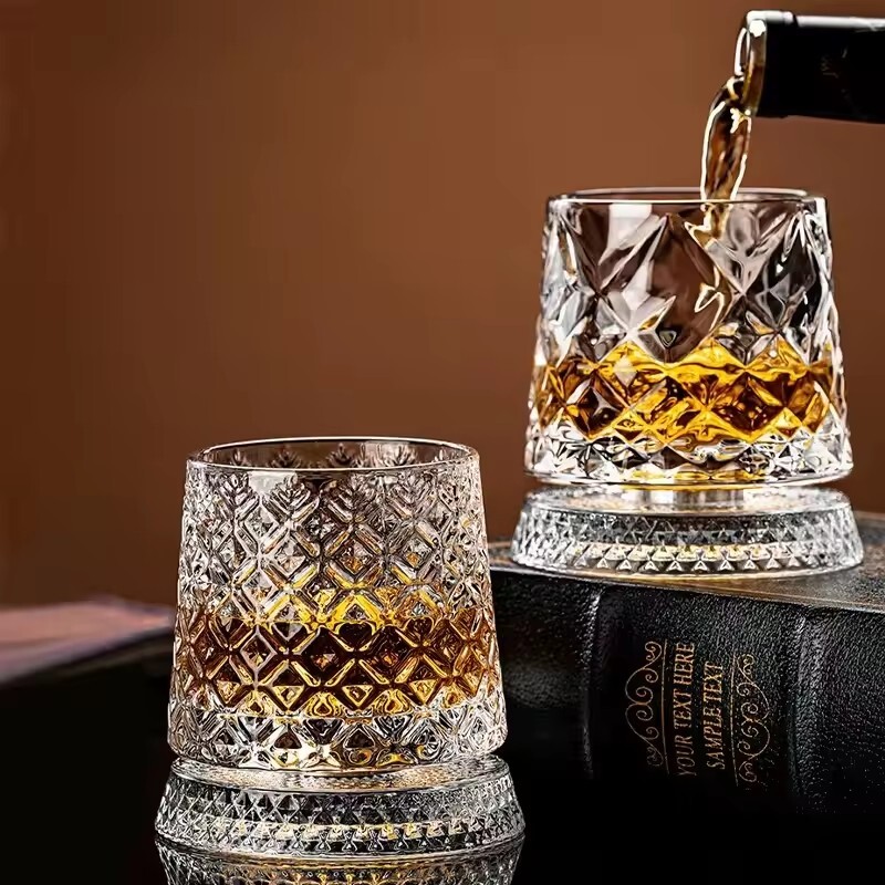 360° Rotating Crystal Whisky Glass
